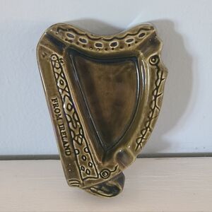 Innisfree Potteries Ireland Harp Ashtray